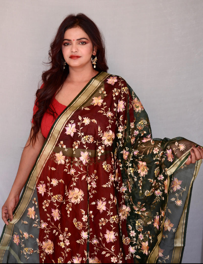 Organza Flower Thread Work Dark Green Dupatta - Vaaniari