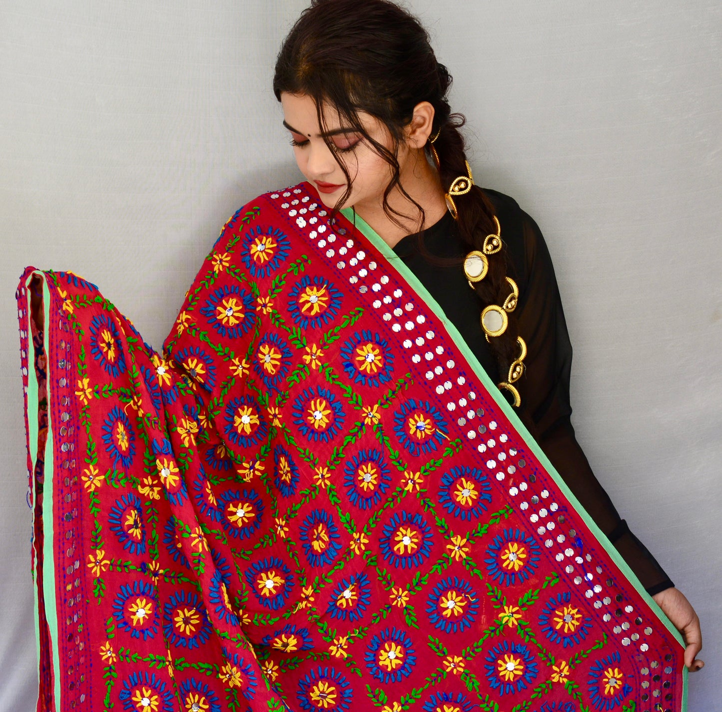 Phulkari Dupatta Square Design Red - Vaaniari