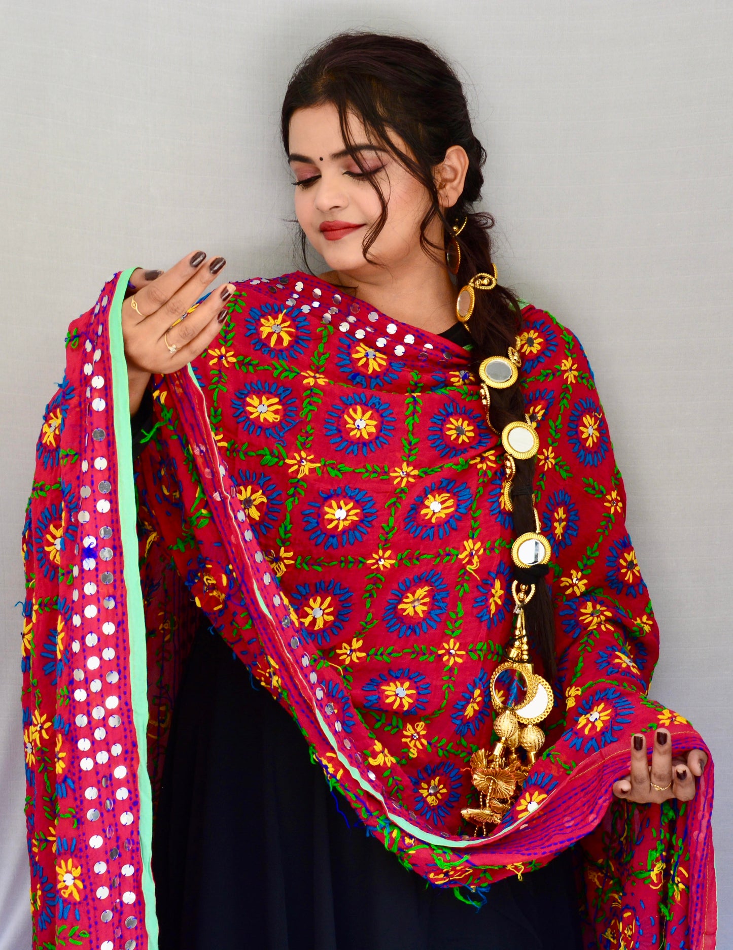Phulkari Dupatta Square Design Red - Vaaniari